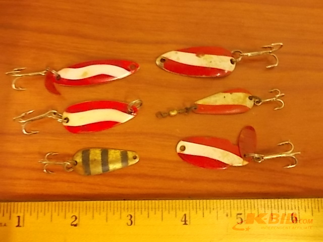 lot 27 image: 6-Small Spoons