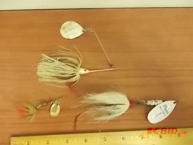 lot 34 image: Mepps Musky Killer, Eagle Claw, 1-Other Lure