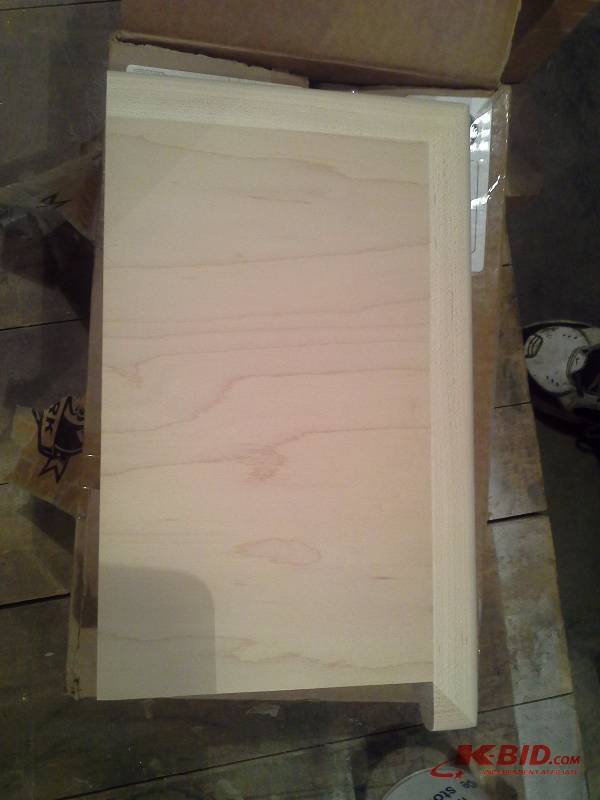 4 - Finished Miter Left Hand Return Tread (Maple)