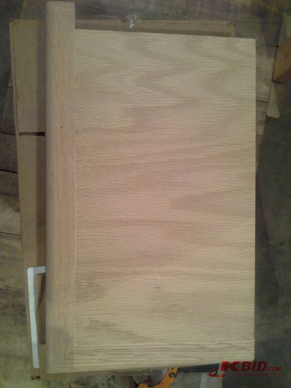 14 - Finished Miter Right Hand Return Tread (Oak)