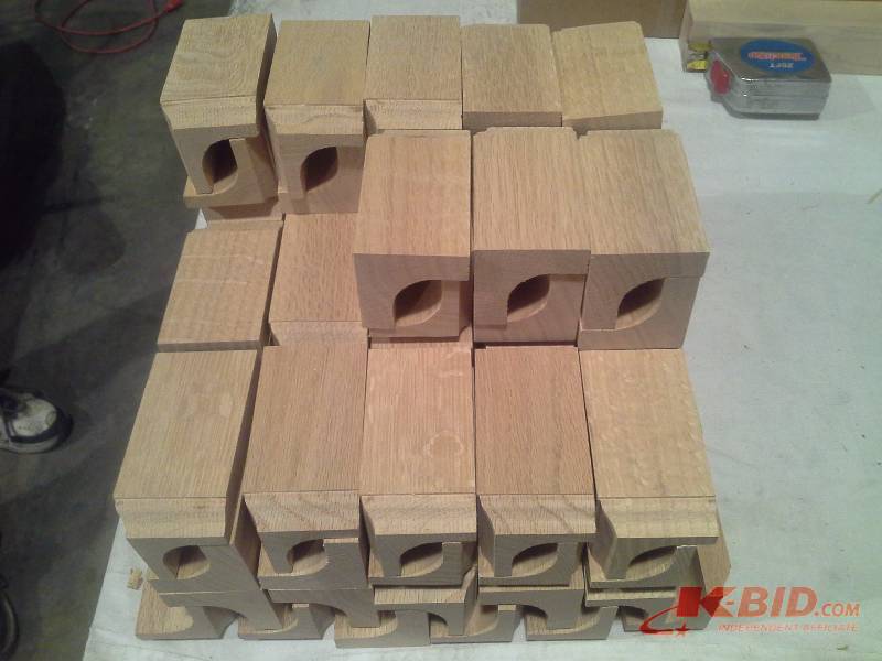 79 - Oak Bullnose Quarter rounds