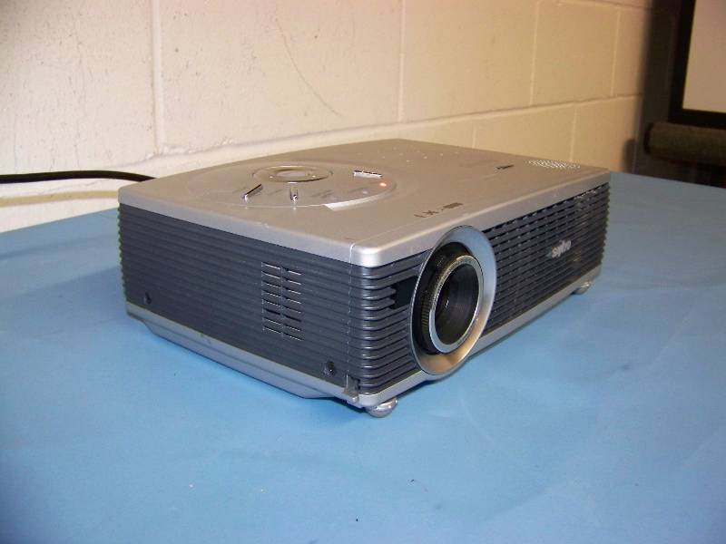 Sanyo, PLC-SW30, LCD Projector