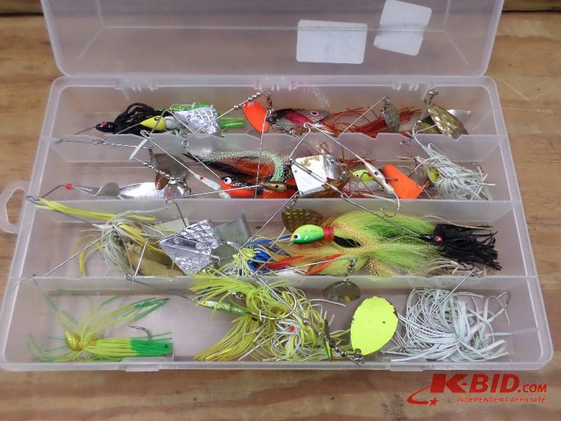 lot 21 image: Tackle Tray Full Of Various Spinner...