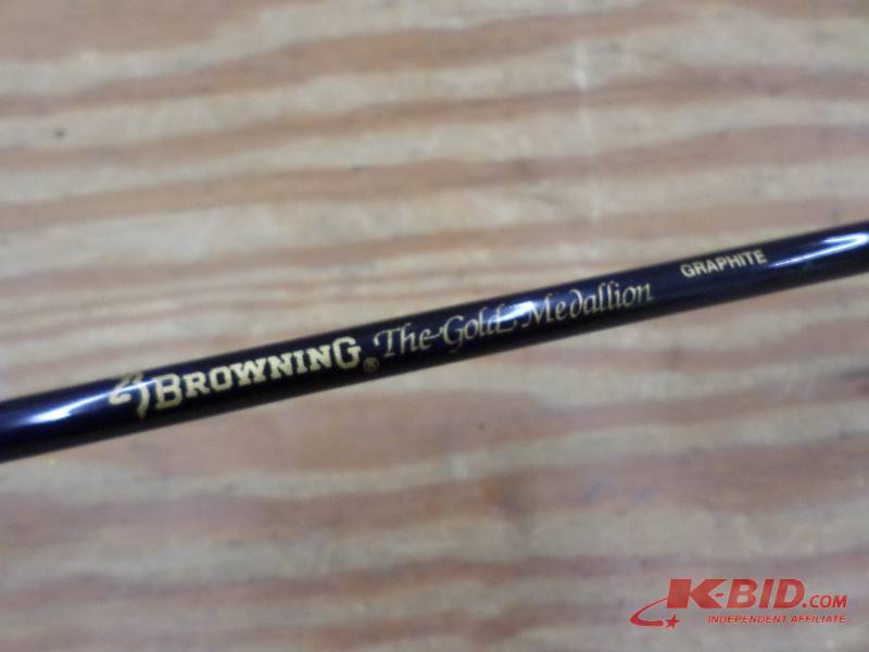 lot 140 image: Browning Gold Medallion 6ft Medium ...