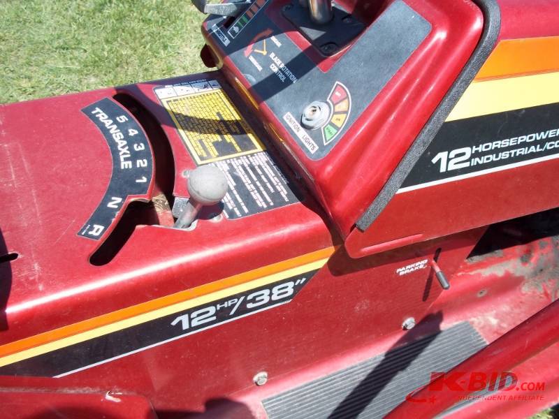lot 6 image: Murry riding mower 12HP Tecumseh, 38 deck 5 forward speeds, 1 reverse speed Consignor states runs, drives and mows, needs battery