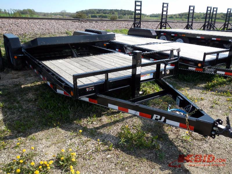 lot 7 image: NEW 2015 22 x 6 CHANNEL EQUIPMENT TILT, MODEL#T6222