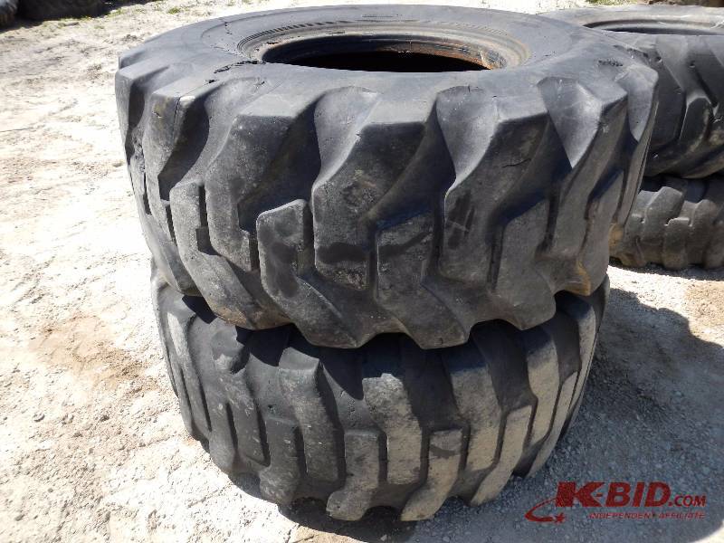lot 23 image: USED FIRESTONE WHEEL LOADER TIRES