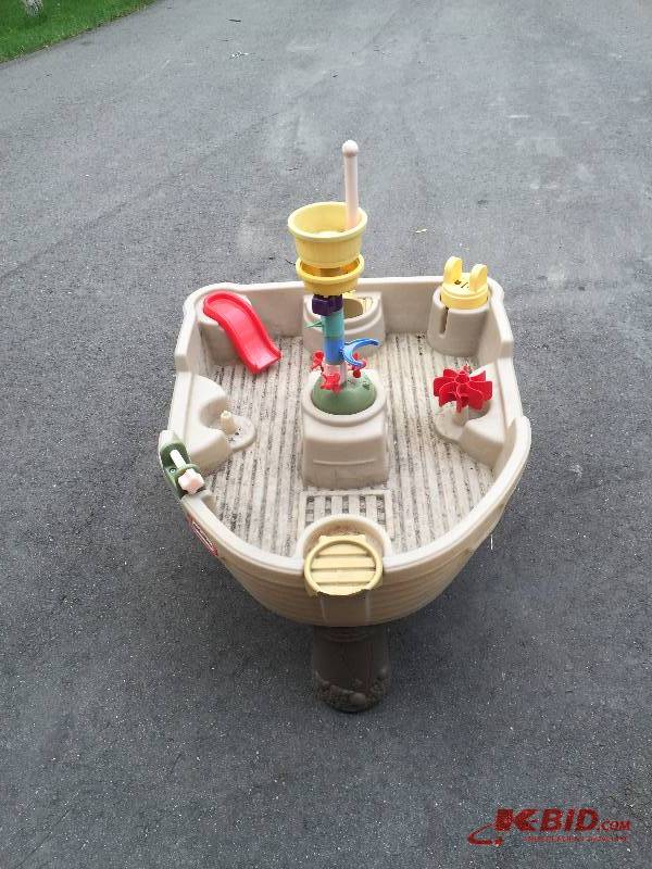 Fisher Price - Sand & Water Table