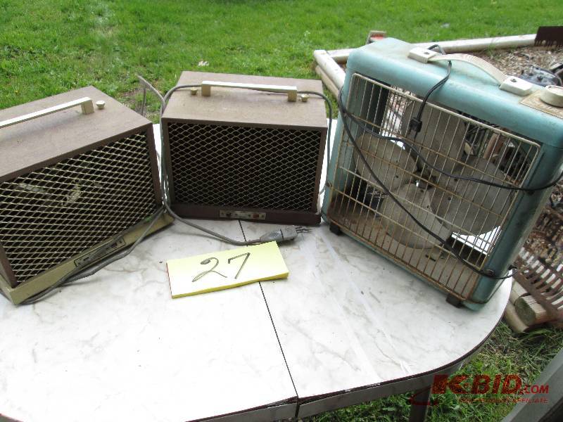 lot 27 image: Pair of air purifiers and an Eskimo...