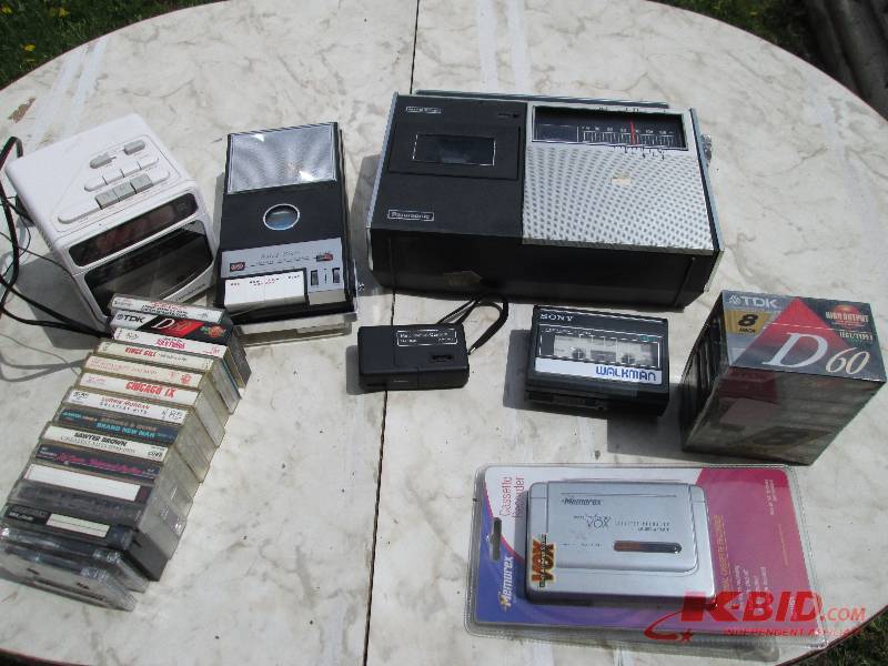 lot 40 image: Lot of audio cassette players, alar...