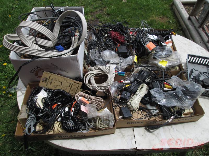 lot 41 image: Large lot of assorted cords power c...