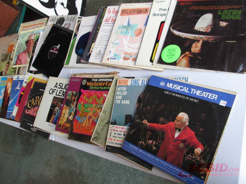 lot 56 image: Large lot of assorted vinyl records...