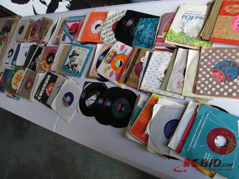 lot 59 image: Huge lot of assorted vinyl records...