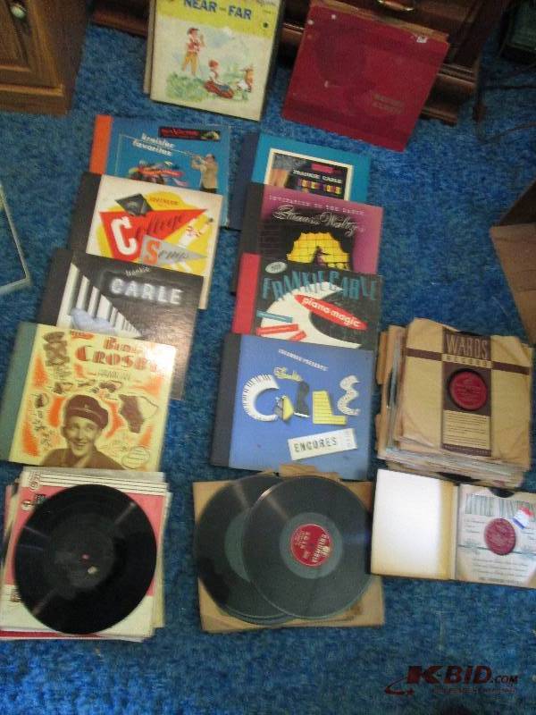 lot 64 image: Lot of assorted vinyl records, olde...