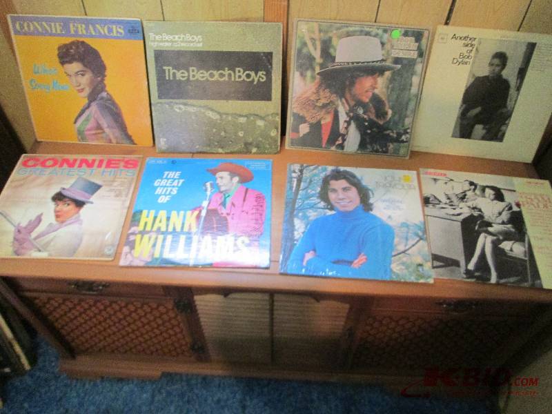 lot 69 image: Lot of pop rock vinyl records...