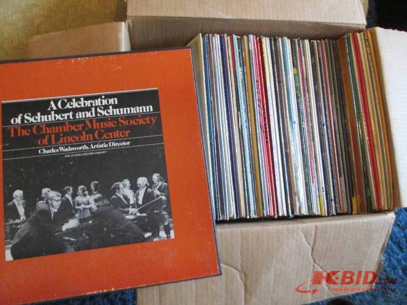 lot 70 image: Box of classical, Christmas and oth...