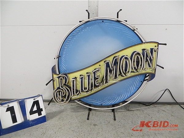 lot 14 image: Blue Moon Neon Sign