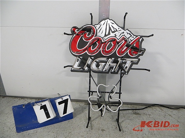 lot 17 image: Coors Light Neon Sign