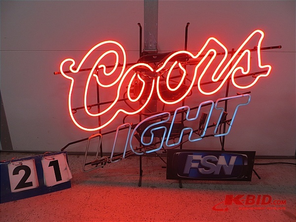 lot 21 image: Coors Light Neon Sign