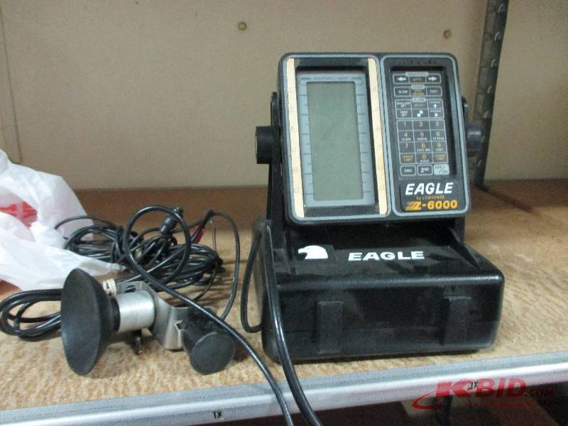 lot 22 image: Lowrance Z-6000 depth finder