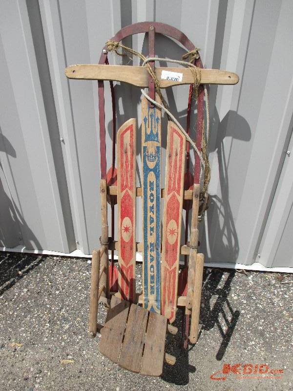lot 33 image: antique tobaggon