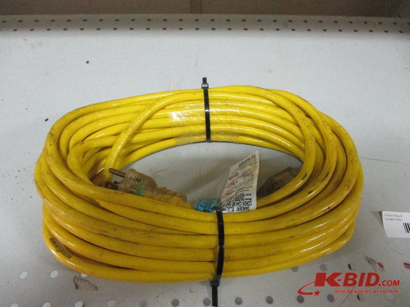 lot 47 image: Extension cord