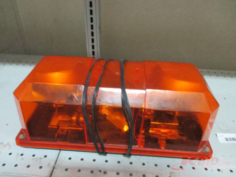 lot 48 image: Hazard light