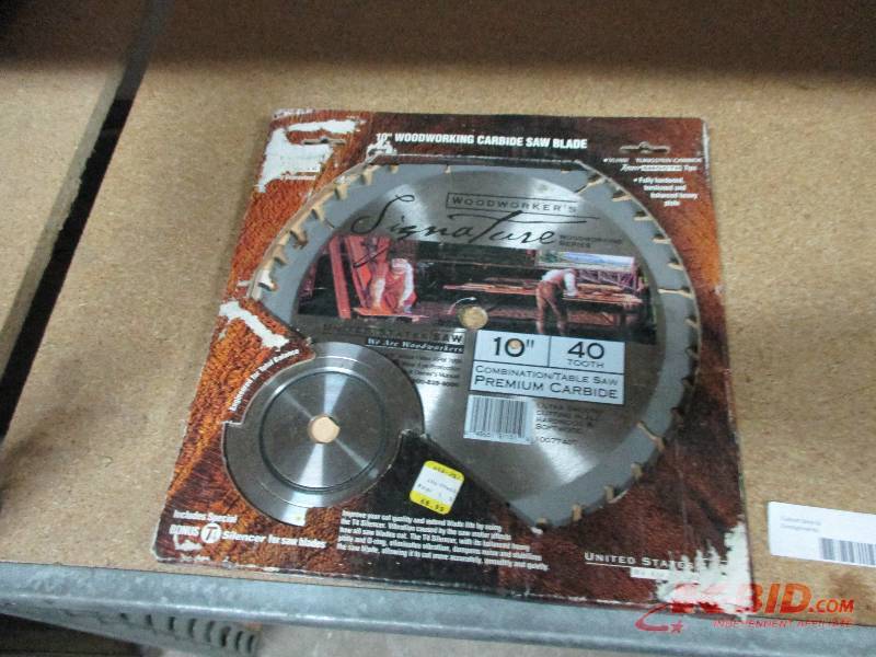 lot 64 image: 10 carbide blade