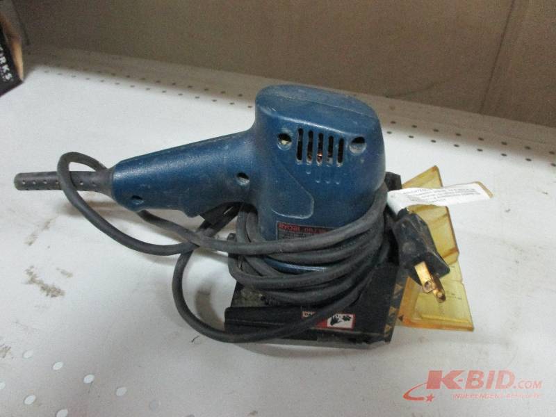 lot 80 image: Ryobi sander