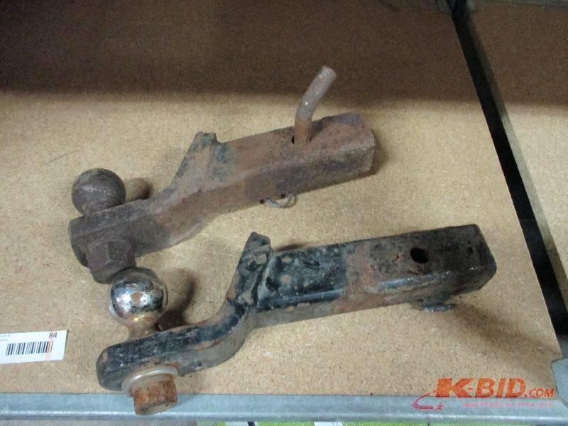 lot 84 image: 2 drop hitches