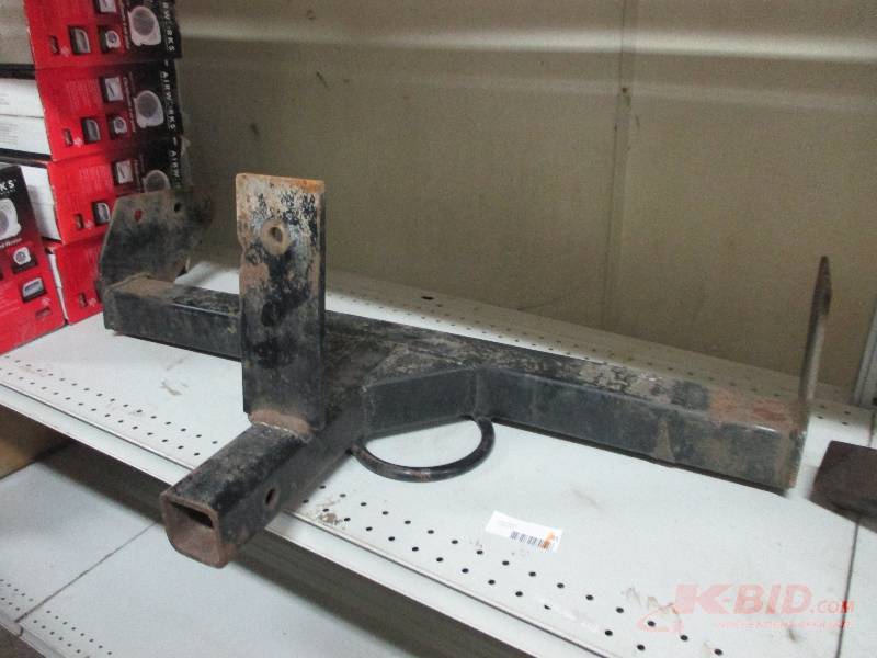 lot 91 image: Trailer Hitch