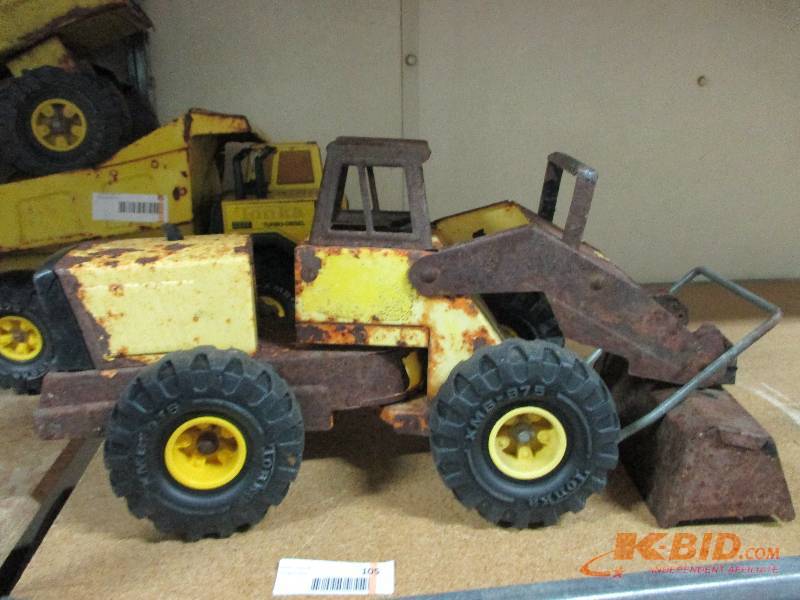 lot 105 image: Tonka Loader