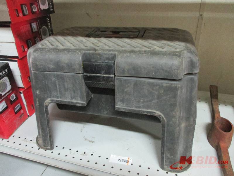 lot 112 image: step stool