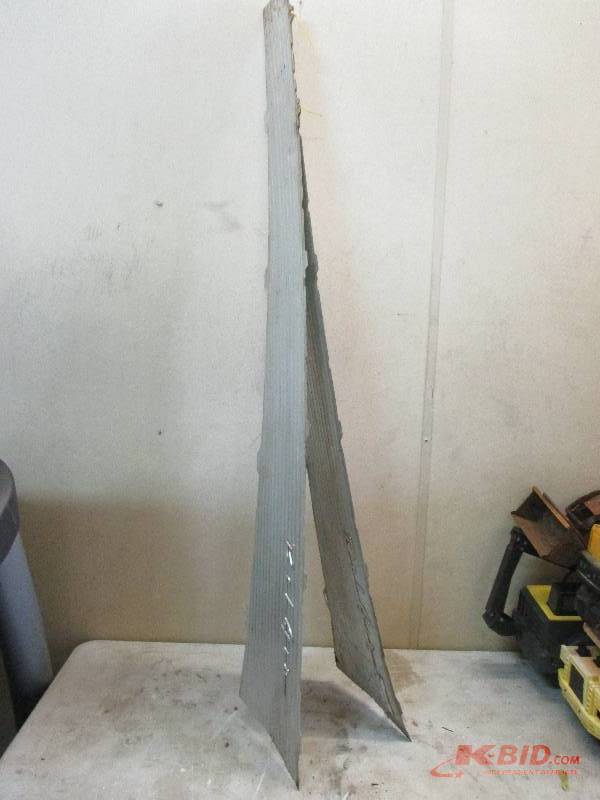 lot 120 image: 57 Chev Trim pieces