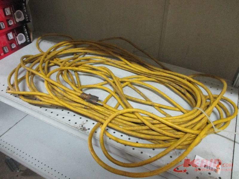 lot 124 image: Extension cord