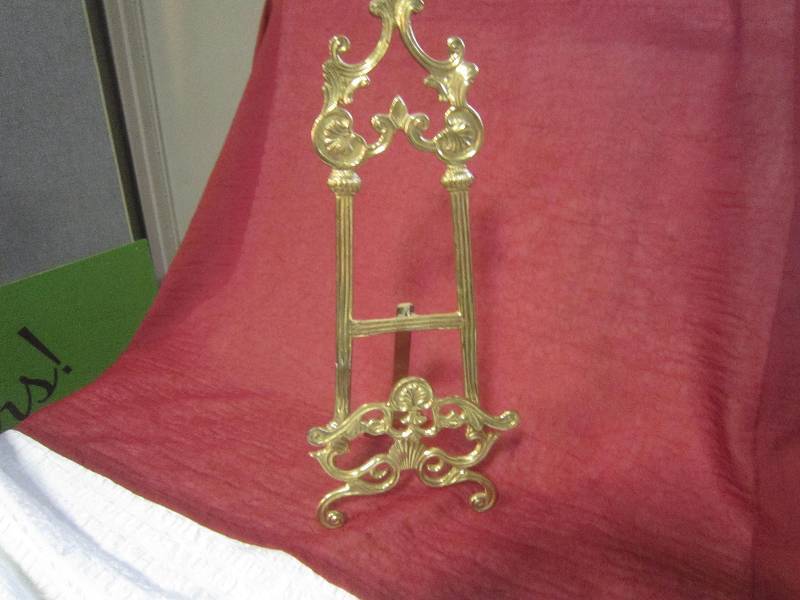 Plate Stand