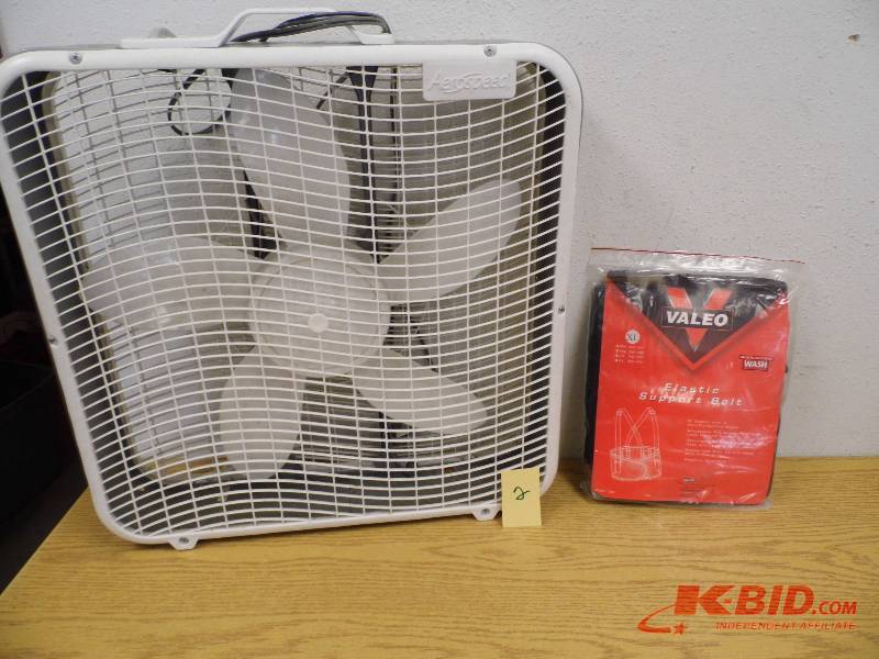 lot 2 image: Valeo Support Belt (XL), Fan, Auger, Shovel