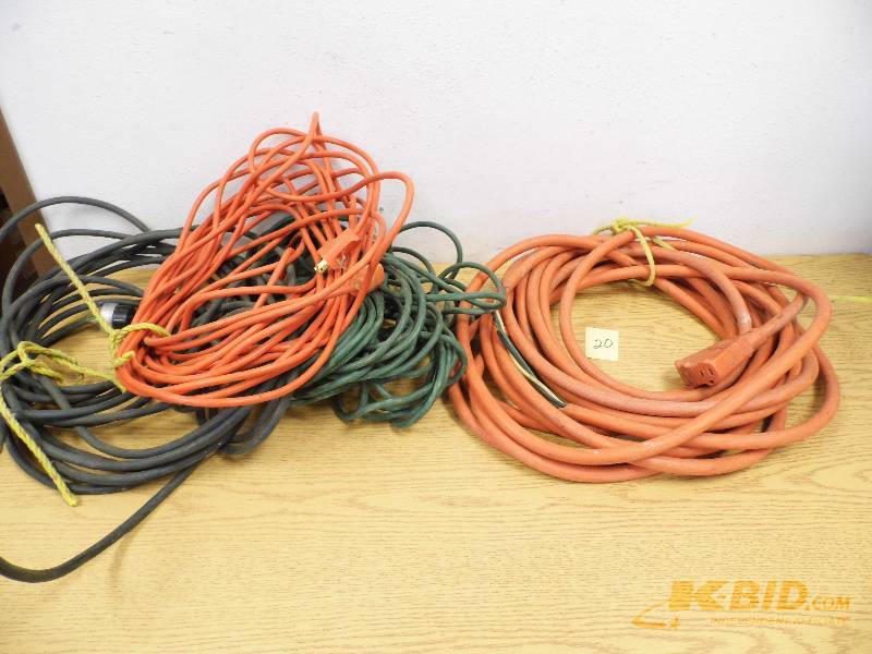 lot 20 image: Extension Cords