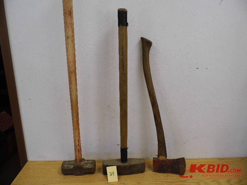 lot 24 image: Sledge Hammer, Axe, Maul