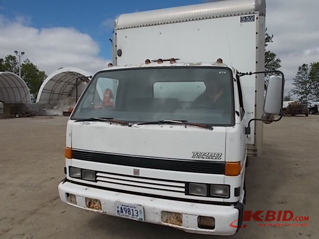 lot 3 image: 1994 Isuzu NPR Box Truck, Diesel En...