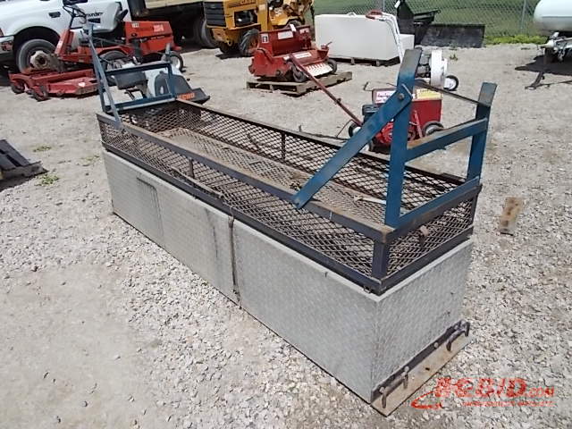 lot 25 image: Aluminum Toolbox with Rack, 96 x 24...