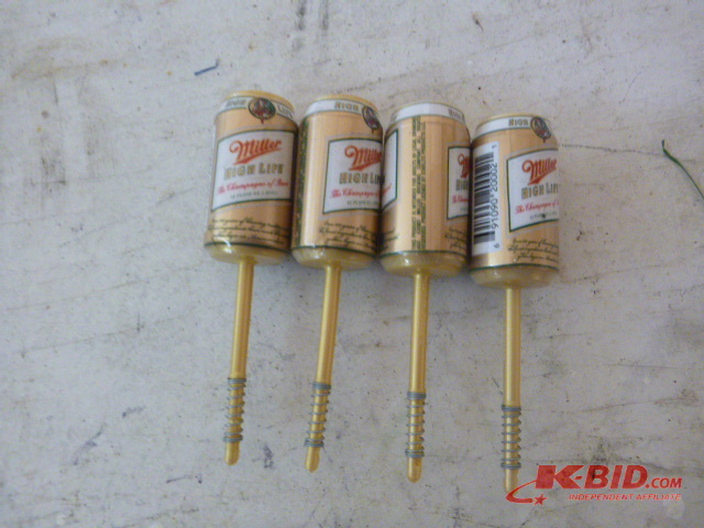 4 Bobbers
