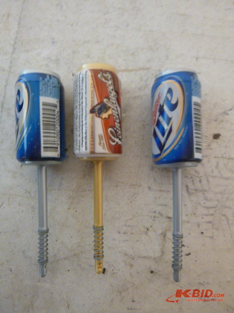 4 Bobbers