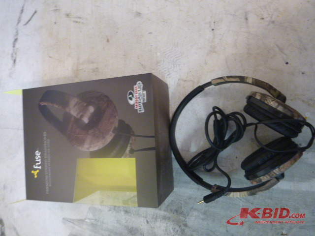 Fuse Oak Headphones