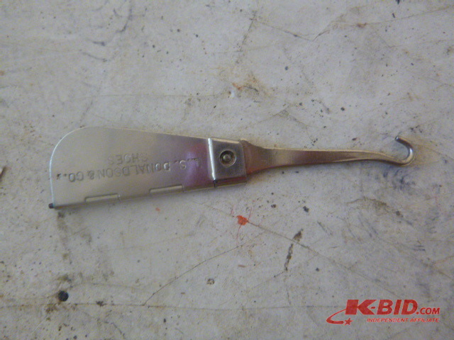 Vintage Lace Hook and Shoe Horn