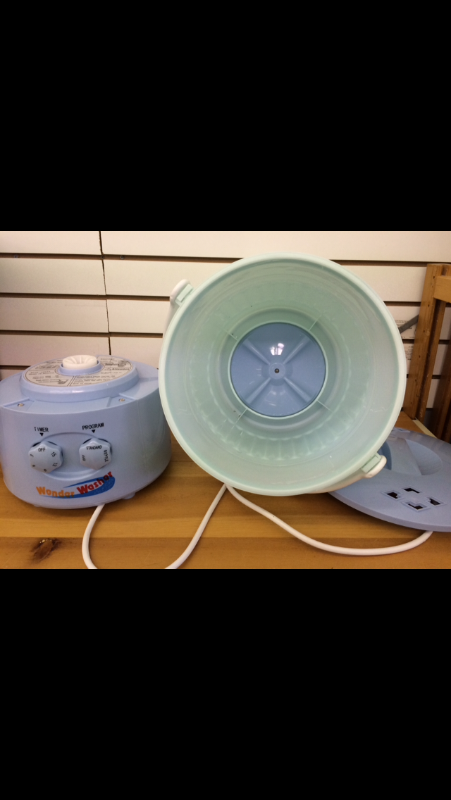 lot 3 image: new wonder washer