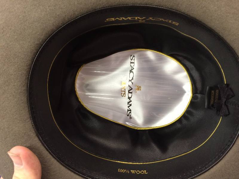 lot 29 image: stacy adams fedora hat