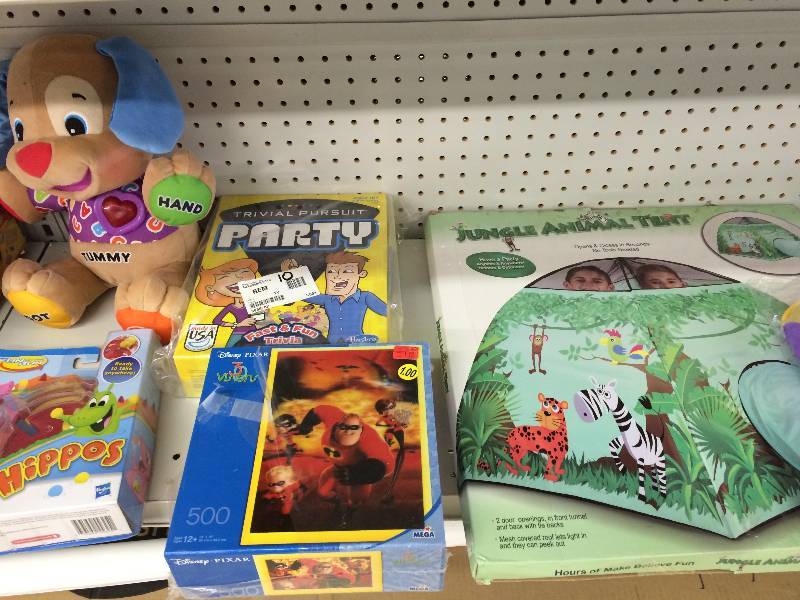 lot 34 image: assorted toys #1