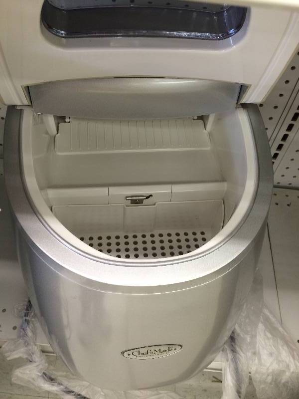 lot 59 image: chefs mark ice maker retail $149