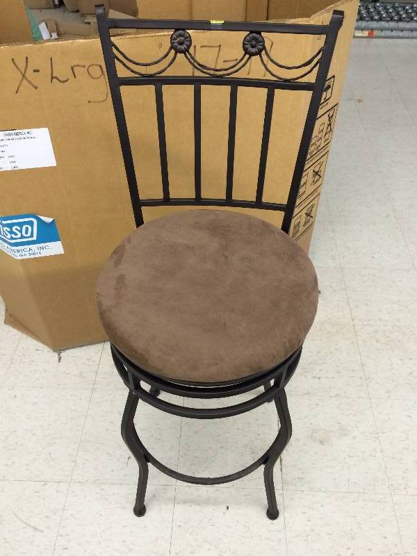 lot 84 image: bar stool